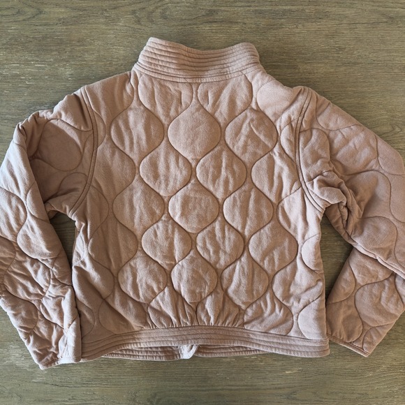Z SUPPLY Redwood Quilted Jersey Jacket in Saddle-Snap Closure-Stand up Collar‎ - Picture 13 of 13